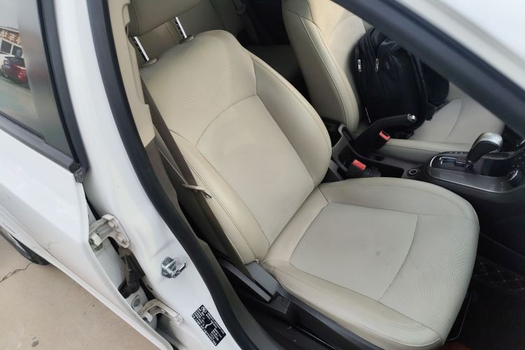 雪佛兰 科鲁兹 2015款 1.5L 经典 SE AT局部细节41