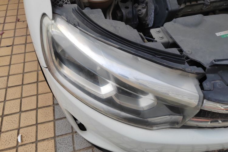 雪铁龙C3-XR 2017款 1.6L 自动时尚型车身外观6006