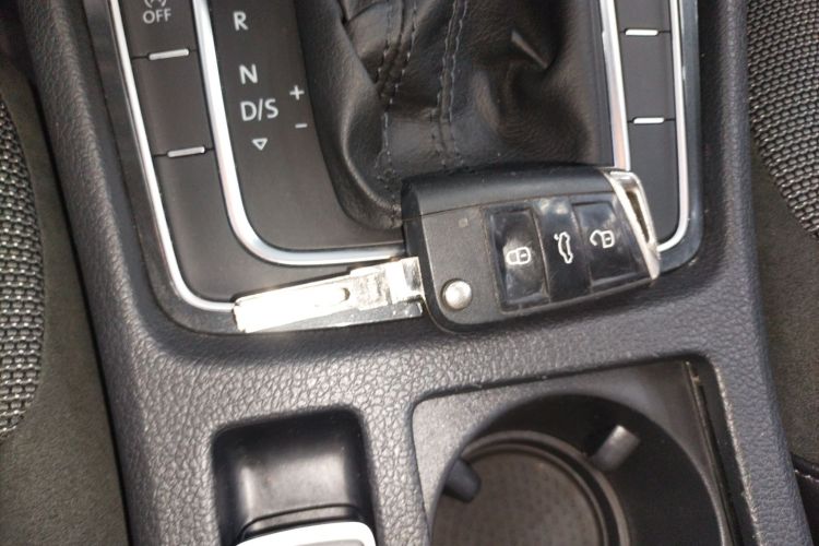 大众 高尔夫 2018款 230TSI 自动舒适型中控内饰11