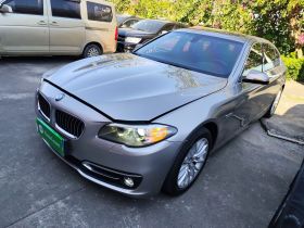 宝马5系 2014款 525Li 豪华设计套装