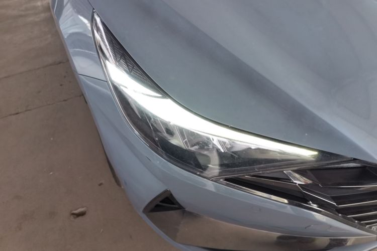 现代 伊兰特 2021款 1.5L CVT LUX尊贵版车身外观8