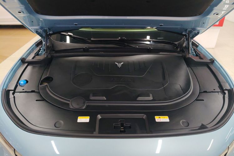 岚图汽车 岚图FREE 2021款 四驱标准增程专属豪华套装机舱底盘24