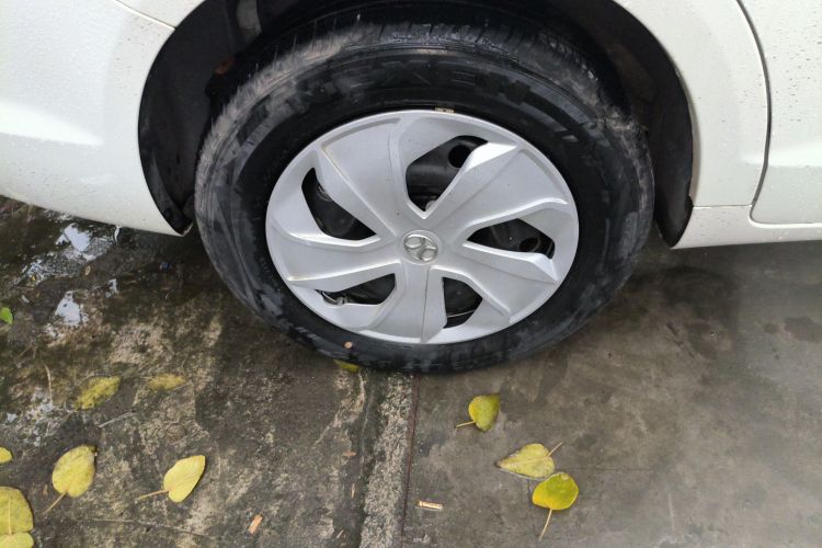 北汽新能源EU 2018款 EU快换乐途版车身外观6008