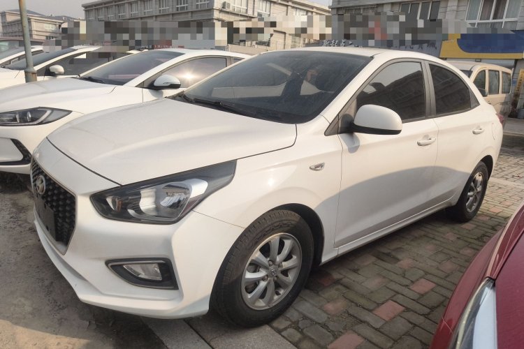 现代 瑞纳 2017款 1.4L 自动跃享版 国V车身外观4