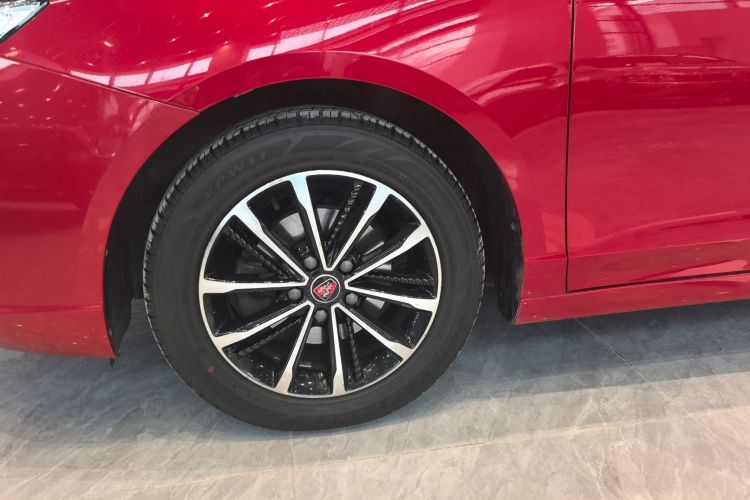 荣威i5 2020款 1.5L 手动4G互联领豪旗舰版车身外观6007