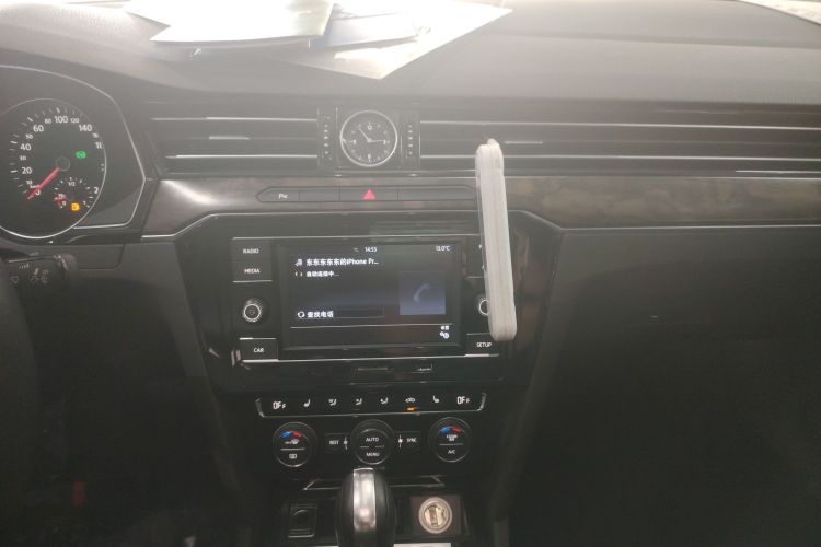 大众 迈腾 2017款 330TSI DSG 豪华型中控内饰16