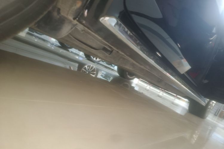 丰田 皇冠 2018款 2.0T 运动版局部细节9001