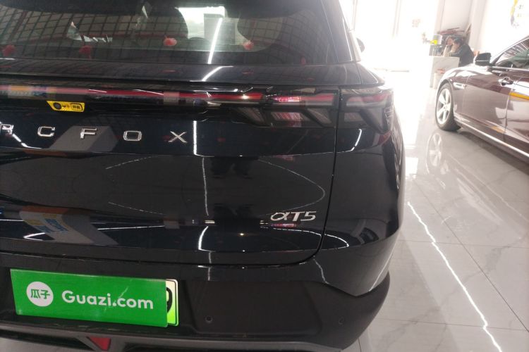 ARCFOX极狐 极狐 阿尔法T5(ARCFOX αT5) 2025款 630 神行版车身外观9