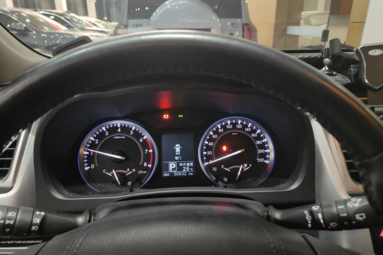 丰田 汉兰达 2015款 2.0T 四驱豪华版 7座局部细节14