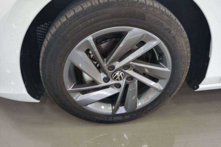 大众 2024款 凌渡L 280TSI DSG炫辣版车身外观6007