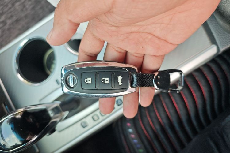 日产 天籁 2016款 2.0L XL舒适版中控内饰11