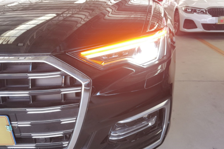 奥迪A6L 2024款 45 TFSI 臻选动感型车身外观36