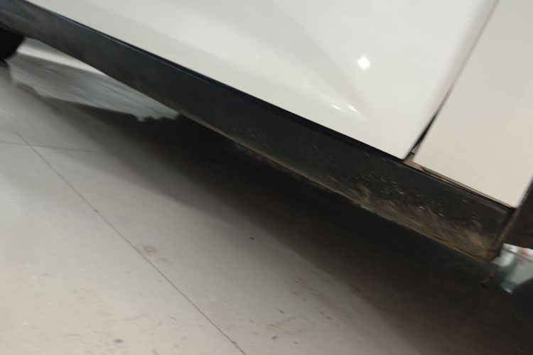 福特 福克斯 2018款 两厢经典 1.6L 自动风尚型智行版局部细节9001