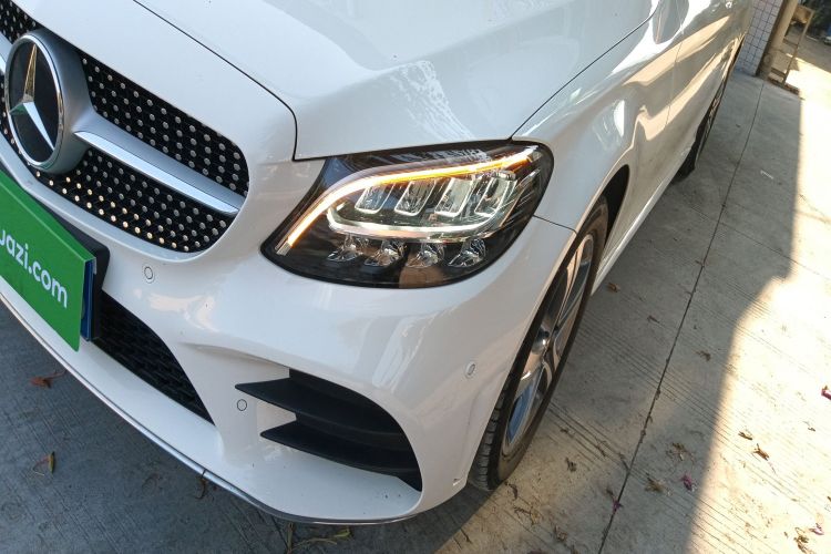 奔驰C级 2020款 C 260 L 运动版局部细节36