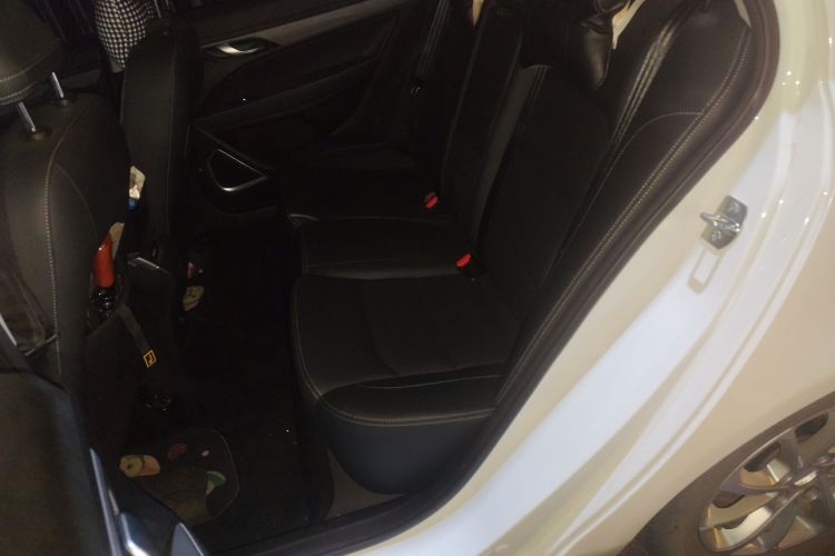 吉利汽车 帝豪 2021款 UP 1.5L CVT豪华型中控内饰21