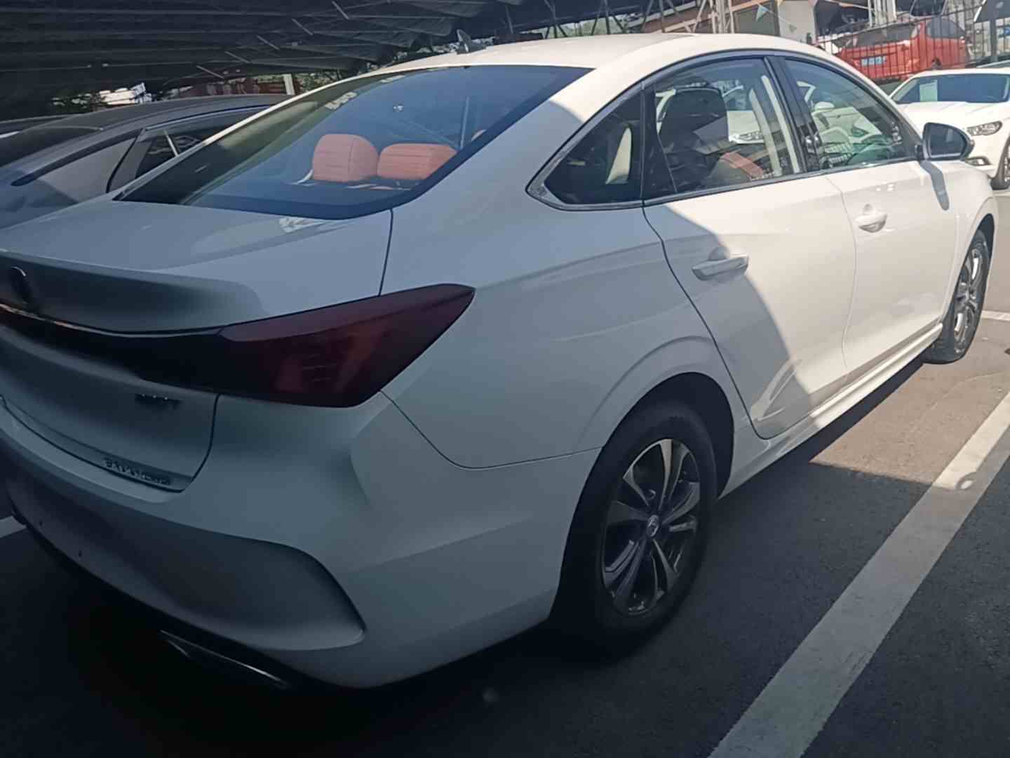 长安 逸动 2023款 畅享版 PLUS 蓝鲸NE 1.4T GDI DCT尊贵版(5)