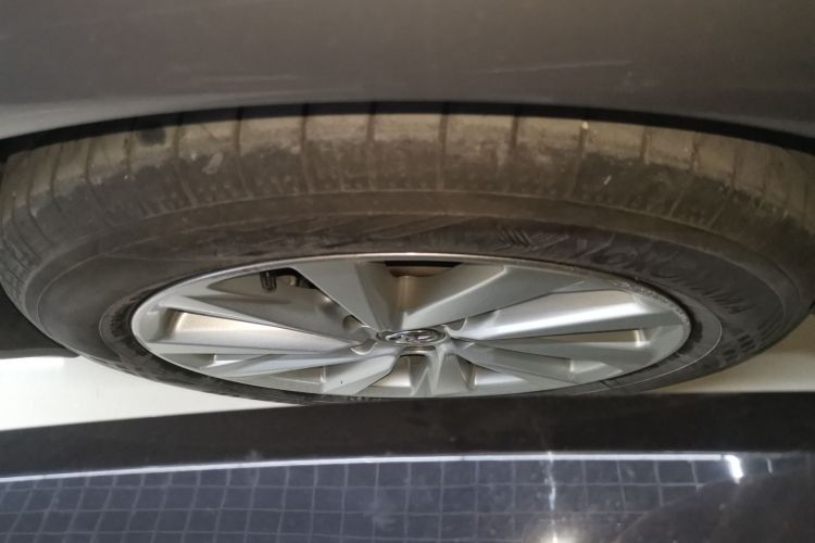 丰田 凯美瑞 2021款 2.0G 豪华版车身外观6008