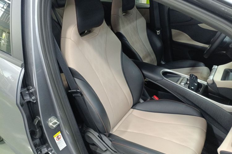 比亚迪 海豚 2023款 420km 时尚版局部细节41