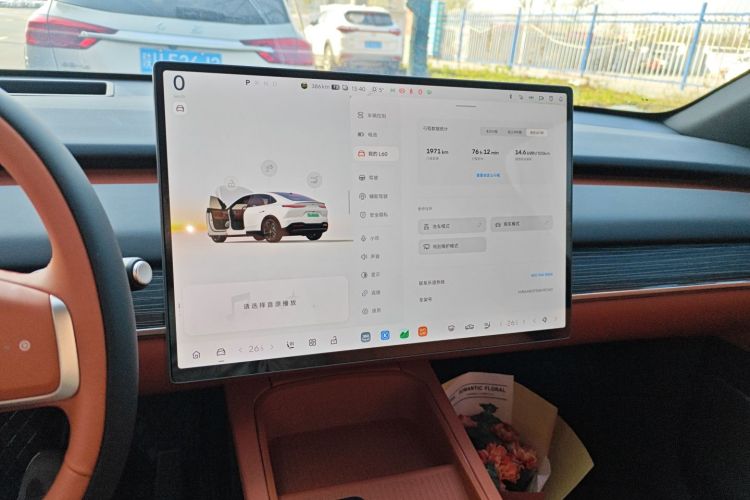 乐道L60 2025款 85kWh 后驱版中控内饰16