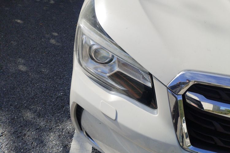 斯巴鲁 森林人 2016款 2.5i 尊贵导航版车身外观8