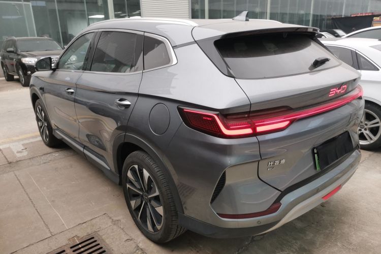 比亚迪 宋PLUS新能源 2025款 EV 智驾版 520km 尊贵型车身外观4