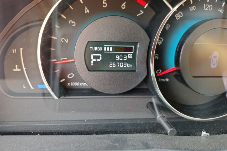 北京汽车 绅宝D70 2018款 性能版 1.8T 尊贵版中控内饰15