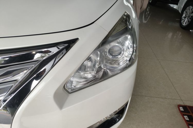 日产 天籁 2013款 2.0L XE时尚版局部细节36