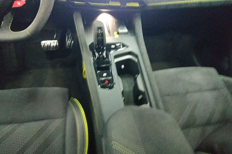 领克03 2023款 03+ 2.0TD 自动驭风版中控内饰18