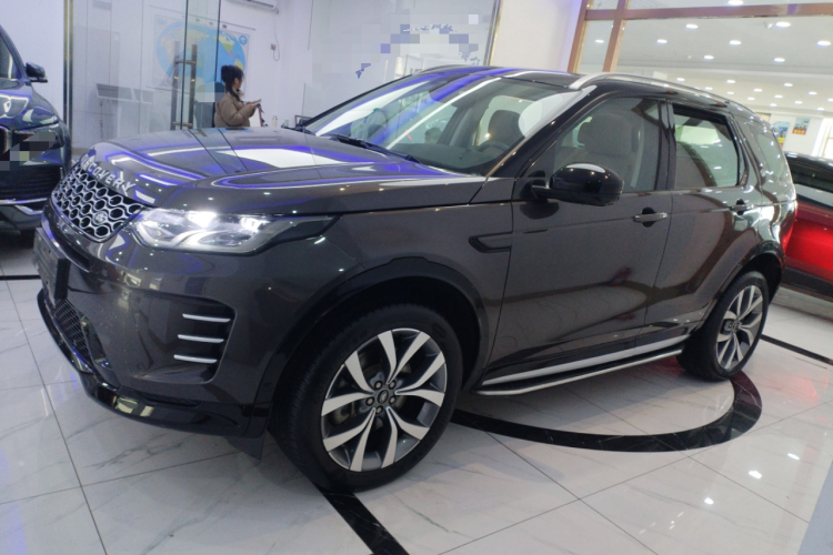 路虎 发现运动版 2024款 豪华定制版车身外观4