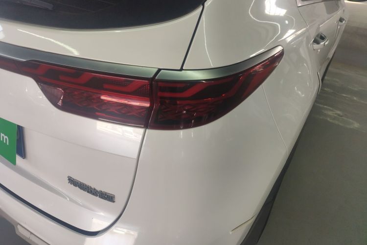 起亚KX5 2019款 2.0L 自动两驱舒适版车身外观9