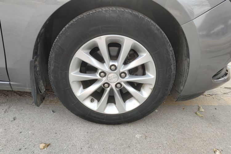 别克 英朗 2018款 15T 双离合进取型 国V车身外观10