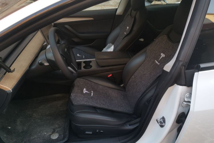 特斯拉 Model 3 2020款 改款 标准续航后驱升级版中控内饰19