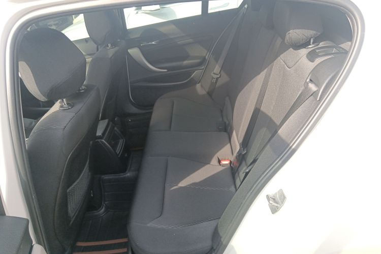 宝马1系(进口) 2016款 118i 领先型中控内饰7004