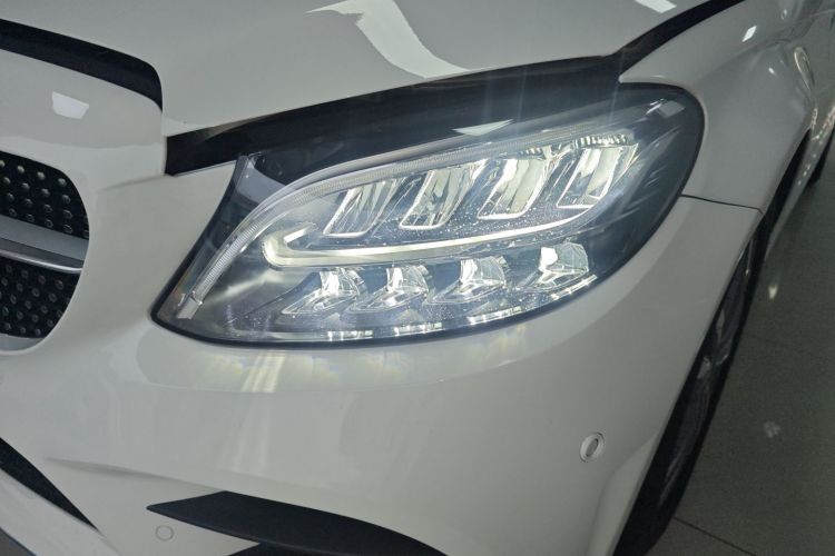 奔驰C级 2019款 C 180 L 时尚型运动版局部细节36