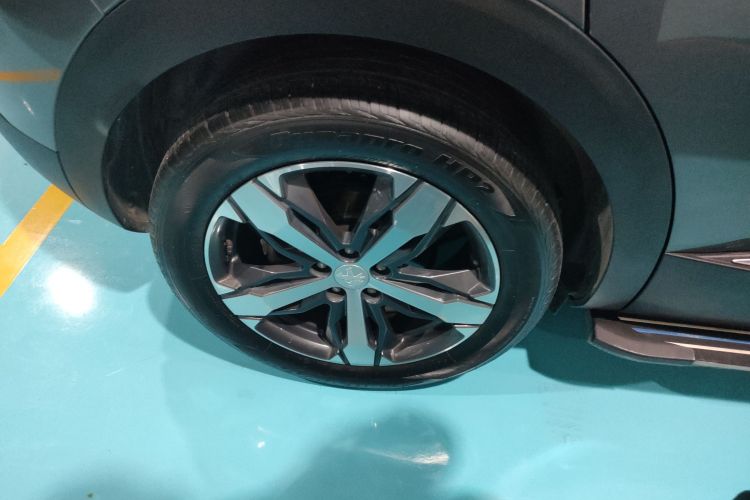 标致4008 2017款 380THP 精英版车身外观56