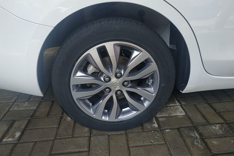 别克 英朗 2021款 改款 1.3T 自动轻混动精英型车身外观56