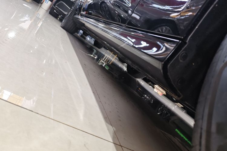 奔驰E级 2024款 E 260 L局部细节9001