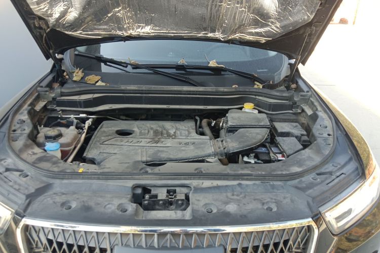 哈弗H6 2021款 1.5T 自动都市版机舱底盘24