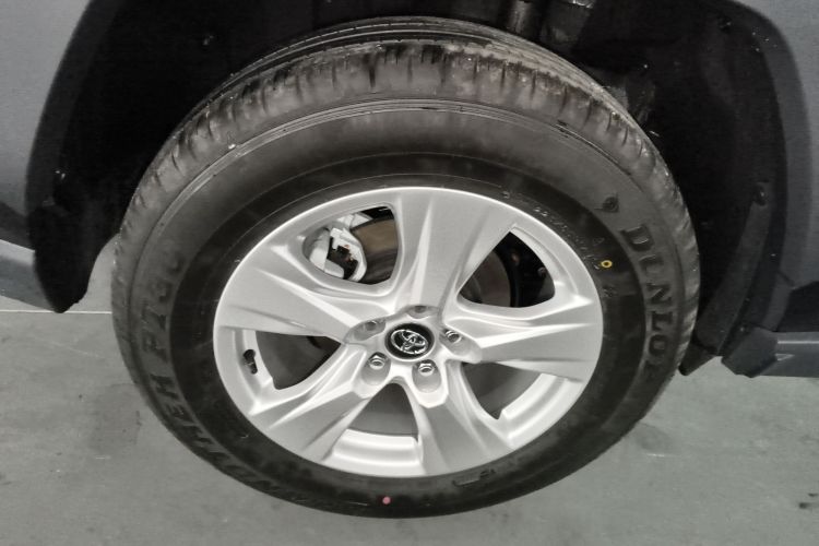 丰田 RAV4荣放 2024款 2.0L CVT两驱都市版车身外观6008