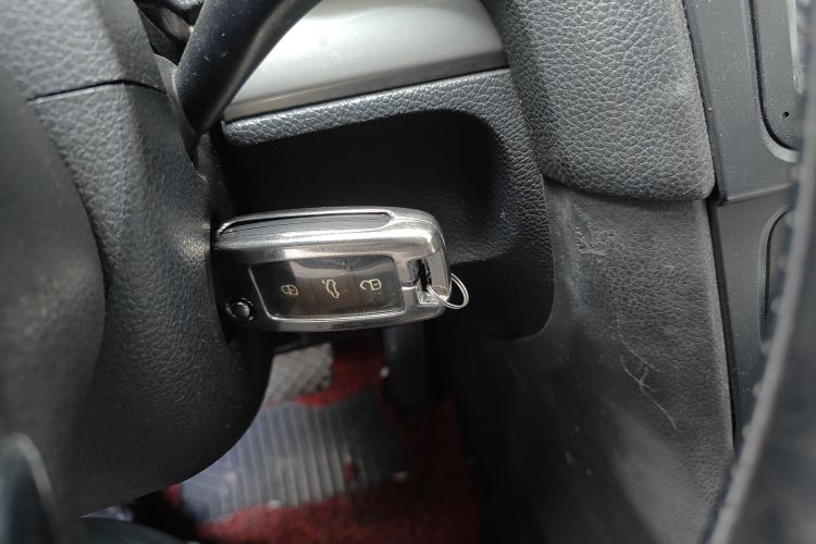 大众 高尔夫 2012款 1.6 自动时尚型中控内饰11