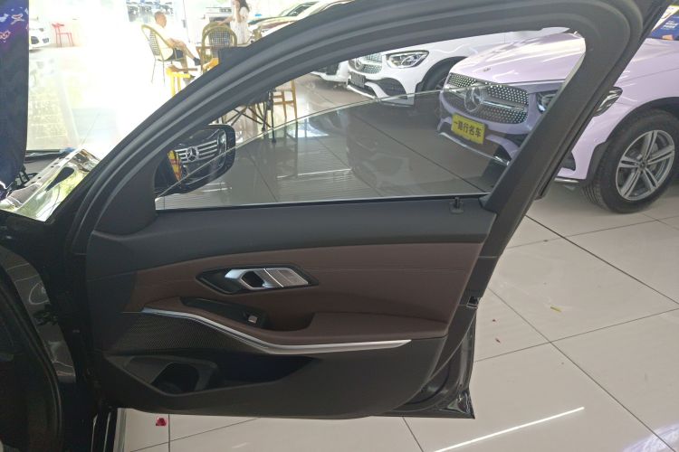 宝马3系 2022款 325Li M运动套装中控内饰42