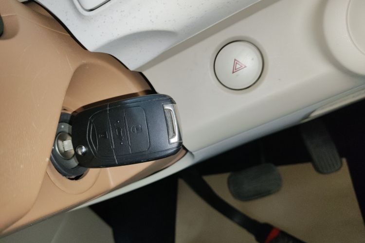 五菱汽车 宏光MINIEV 2024款 第三代 215km 进阶版中控内饰11