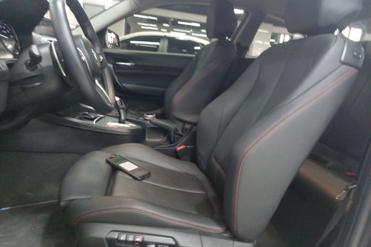 宝马2系(进口) 2019款 225i 运动设计套装中控内饰19