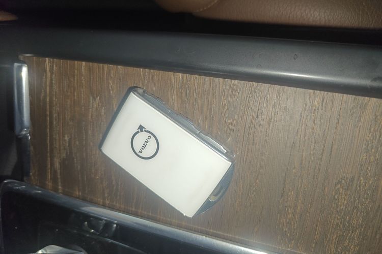 沃尔沃S90 2021款 B5 智远豪华版中控内饰11