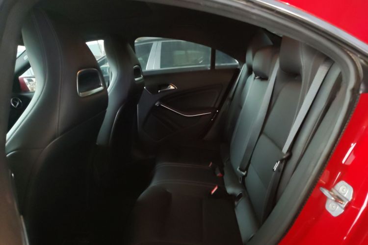 奔驰CLA 2018款 CLA 200 动感型中控内饰21