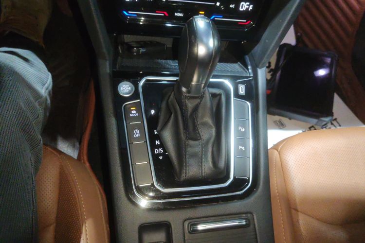 一汽-大众CC 2021款 猎装车 380TSI 猎心版中控内饰18