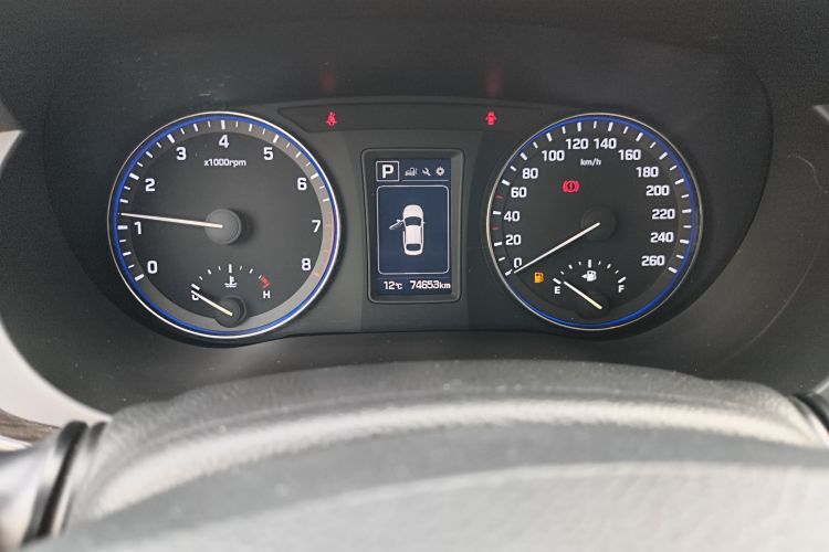 现代 名图 2016款 1.6T 自动智能型GLS中控内饰14