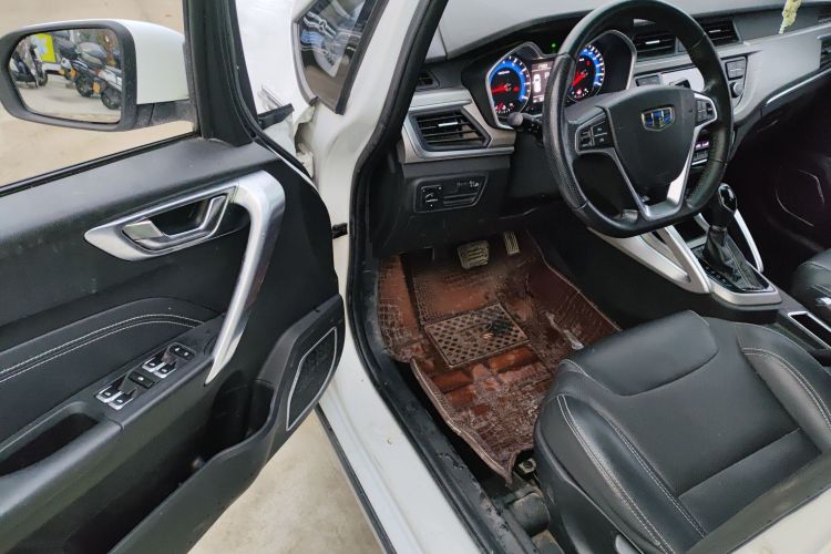 吉利汽车 远景X3 2017款 1.5L 自动尊贵型中控内饰20