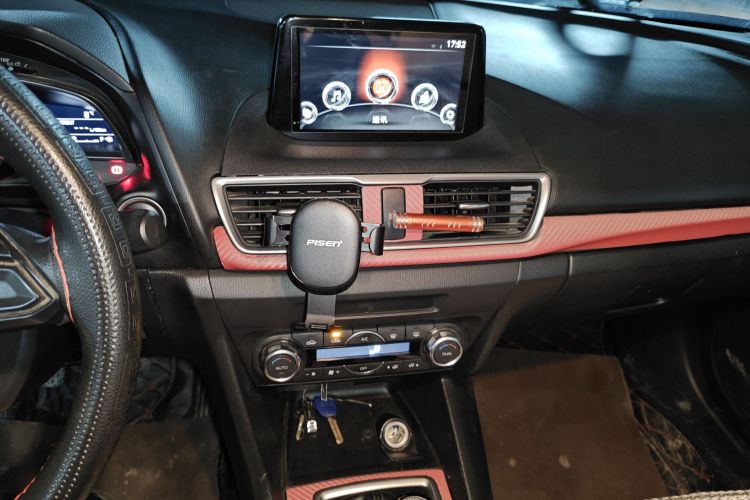 马自达3 昂克赛拉 2017款 三厢 1.5L 手动豪华型 国V中控内饰16