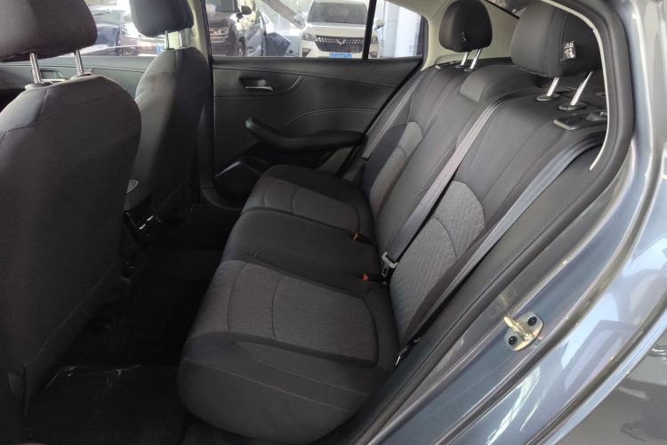 荣威i5 2023款 1.5L 手动舒享版中控内饰21